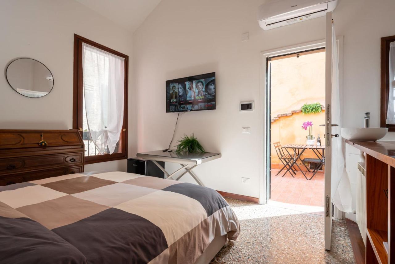 Suite Rava - San Marco With Pool Venice Exterior photo