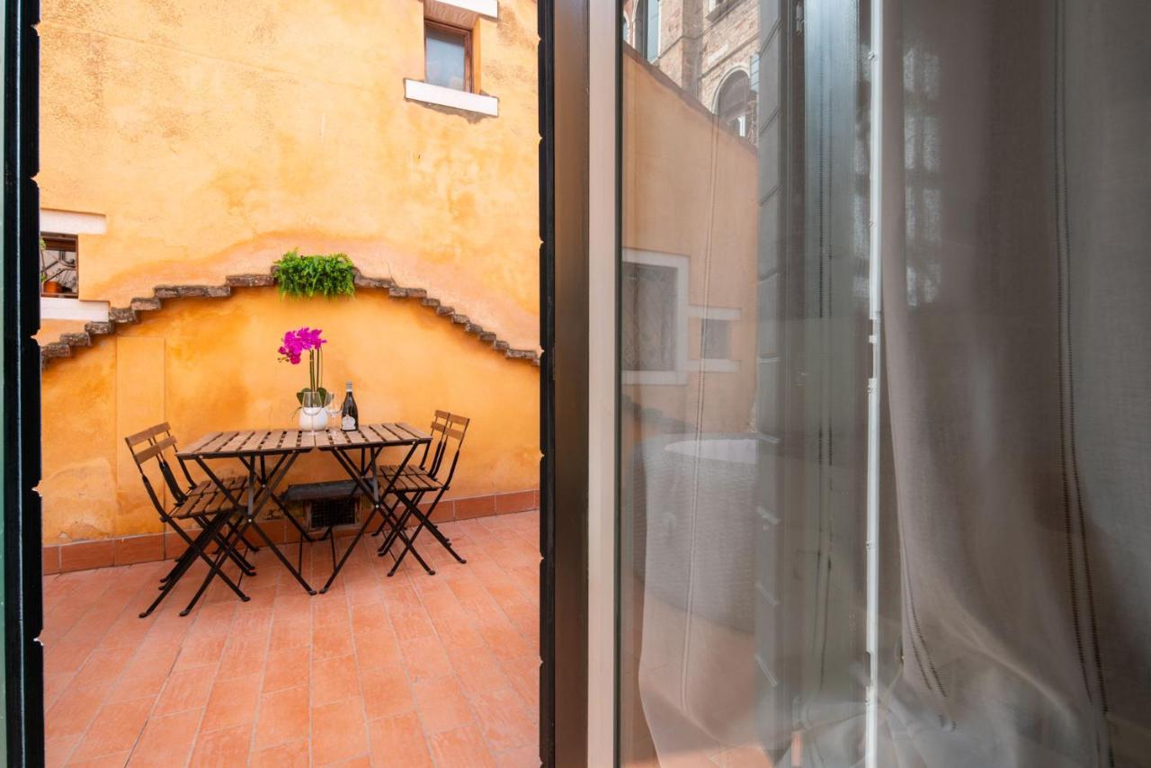 Suite Rava - San Marco With Pool Venice Exterior photo