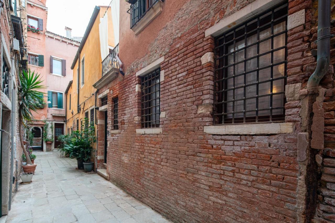 Suite Rava - San Marco With Pool Venice Exterior photo